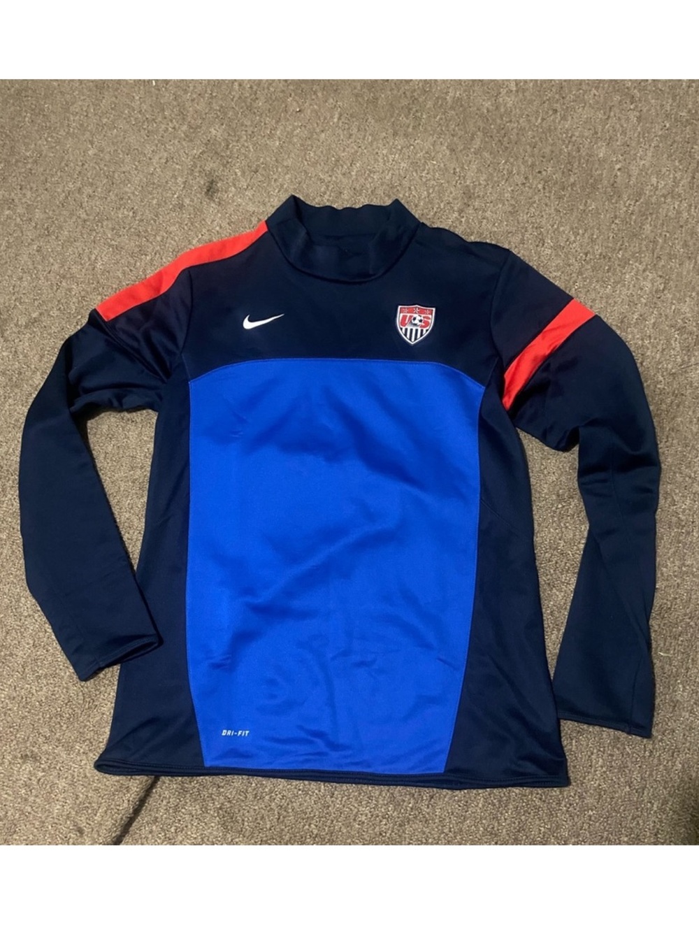⚽️Nike Soccer Shirt in Blue Navy & Royal Blue Long-Sleeve Red Accents